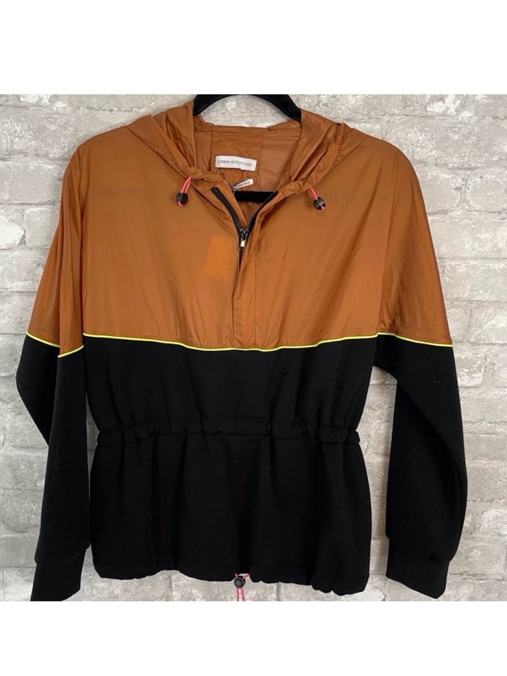 URBAN OUTFITTERS 1/2 ZIP HOODED COLOR-BLOCK WINDBREAKER